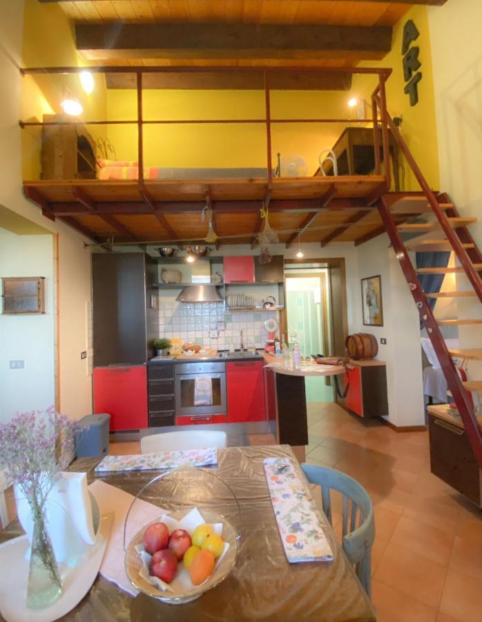 Ca' Tomassino Holiday Apartments 우르비노 외부 사진