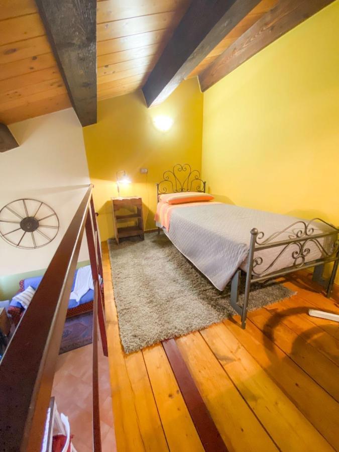 Ca' Tomassino Holiday Apartments 우르비노 외부 사진