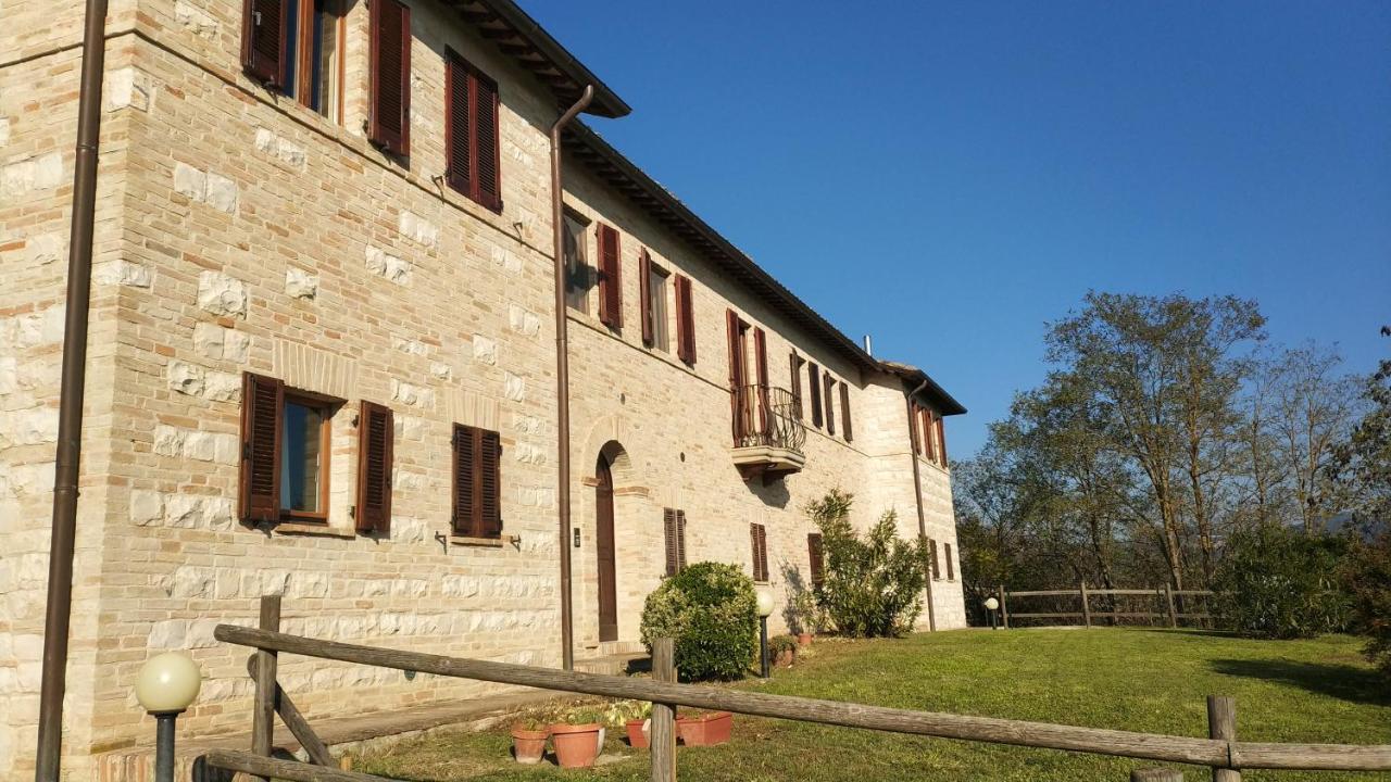 Ca' Tomassino Holiday Apartments 우르비노 외부 사진