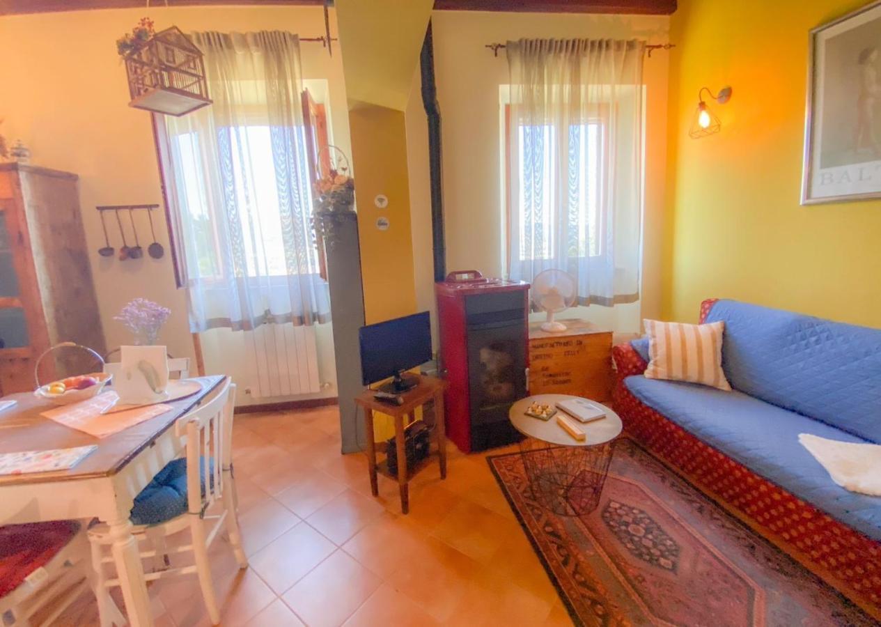 Ca' Tomassino Holiday Apartments 우르비노 외부 사진