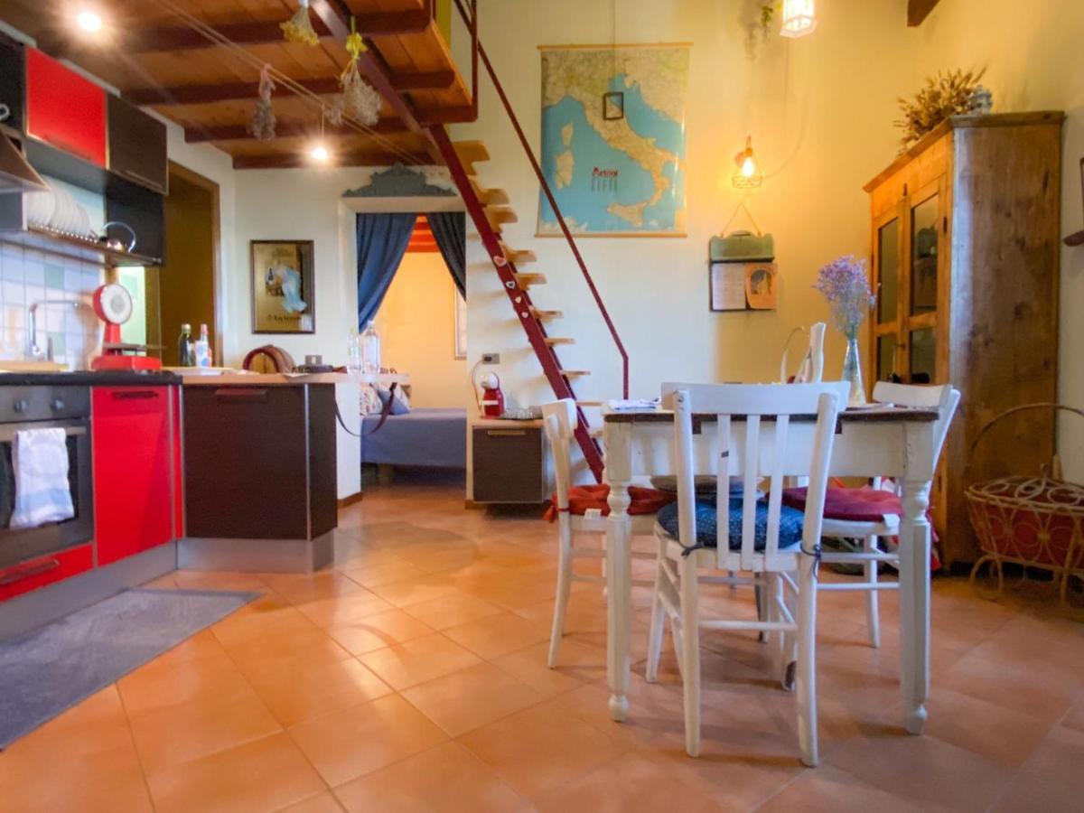 Ca' Tomassino Holiday Apartments 우르비노 외부 사진